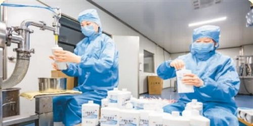 開足馬力保供應 防疫物資生產忙